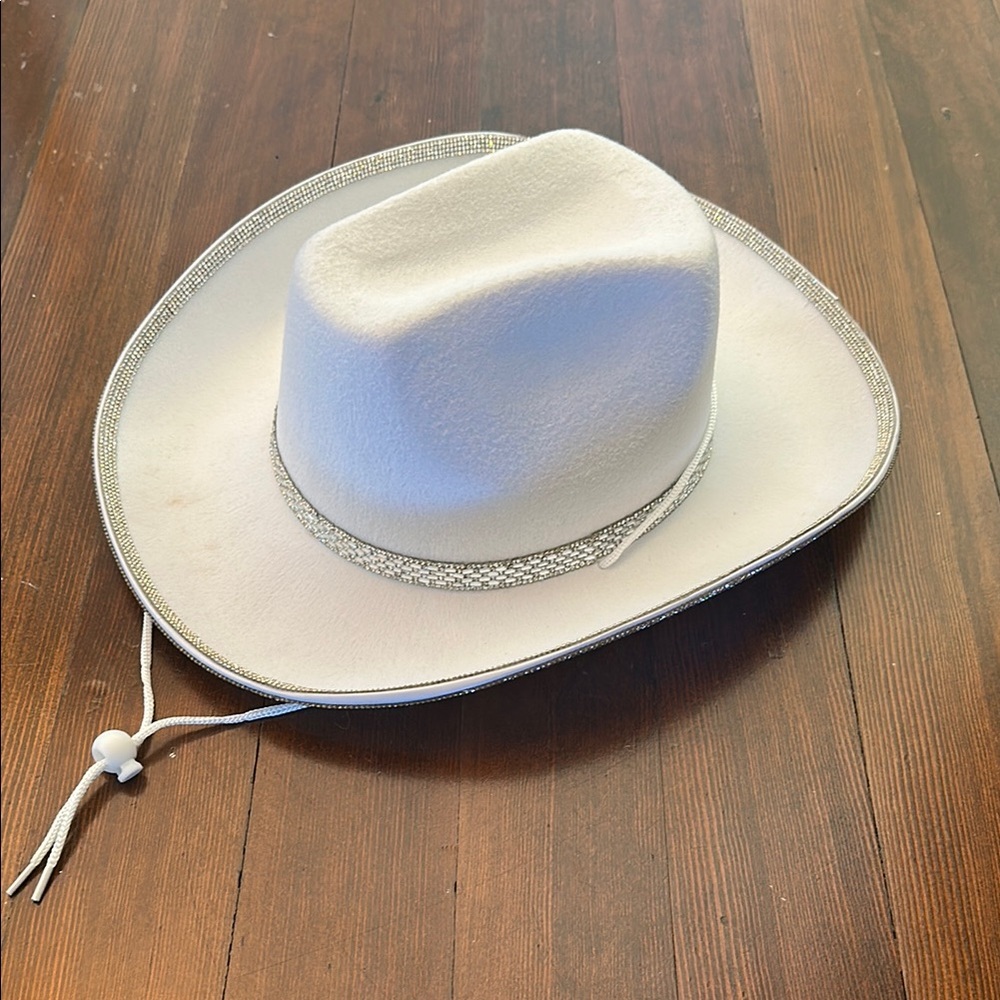 White rhinestone cowboy hat